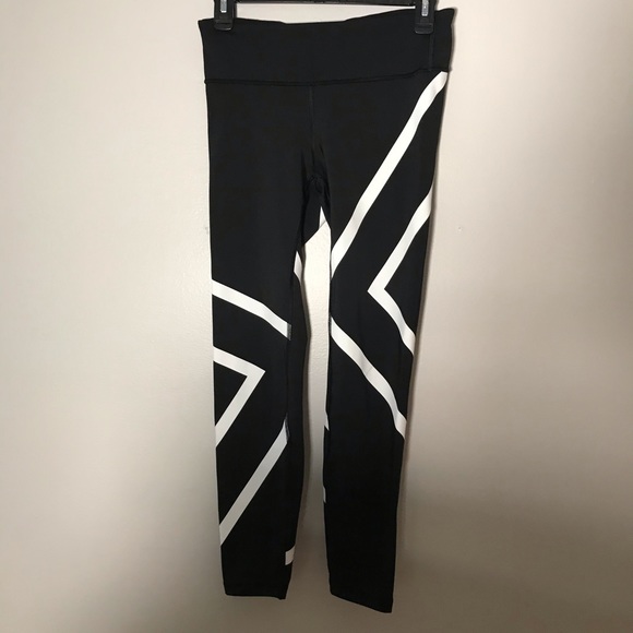 gap fit Pants - GapFit Black And White Sports Leggings Sz S